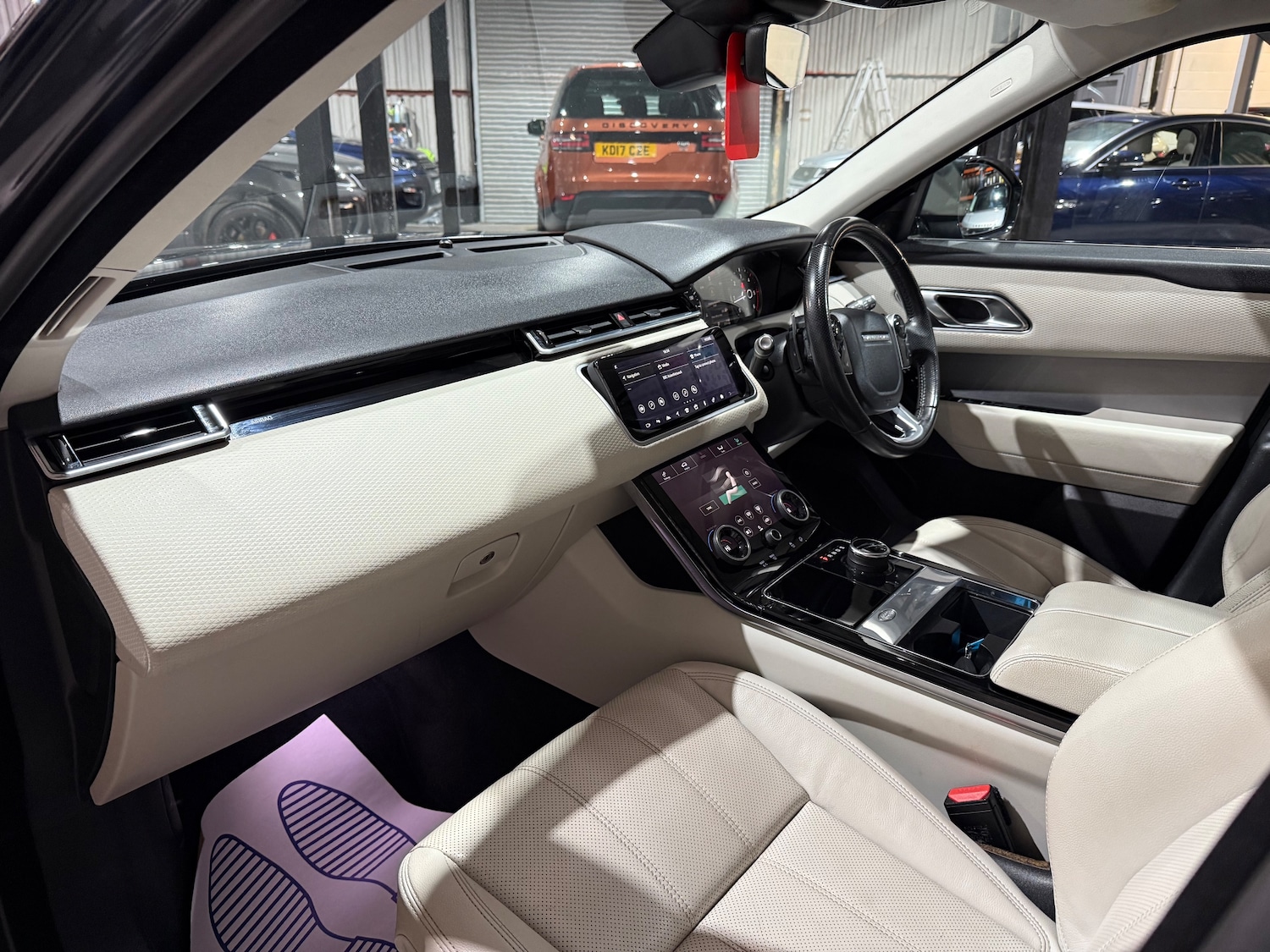 Used Land Rover Range Rover Velar 2018 for sale - 77546152: Photo 10