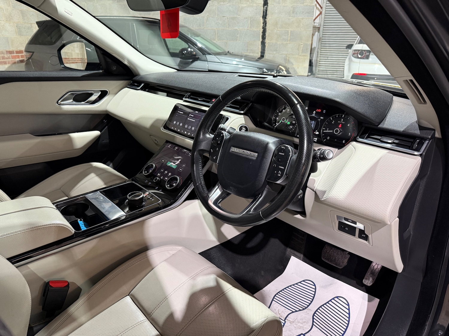 Used Land Rover Range Rover Velar 2018 for sale - 77546152: Photo 26