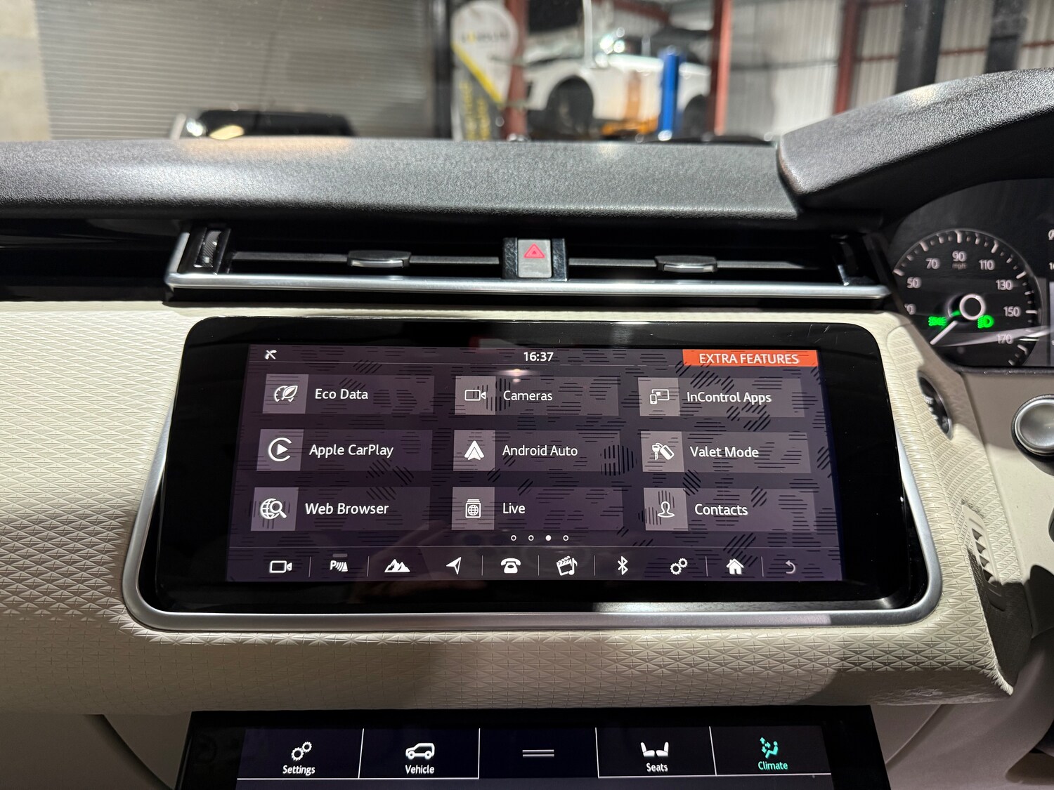 Used Land Rover Range Rover Velar 2018 for sale - 77546152: Photo 39