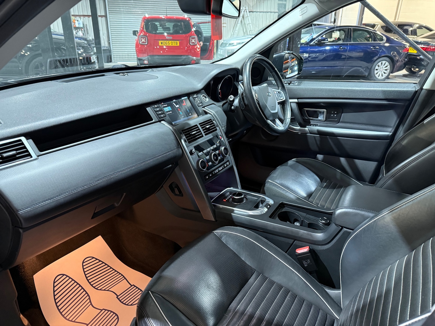 Used Land Rover Discovery Sport 2017 for sale - 76623761: Photo 10