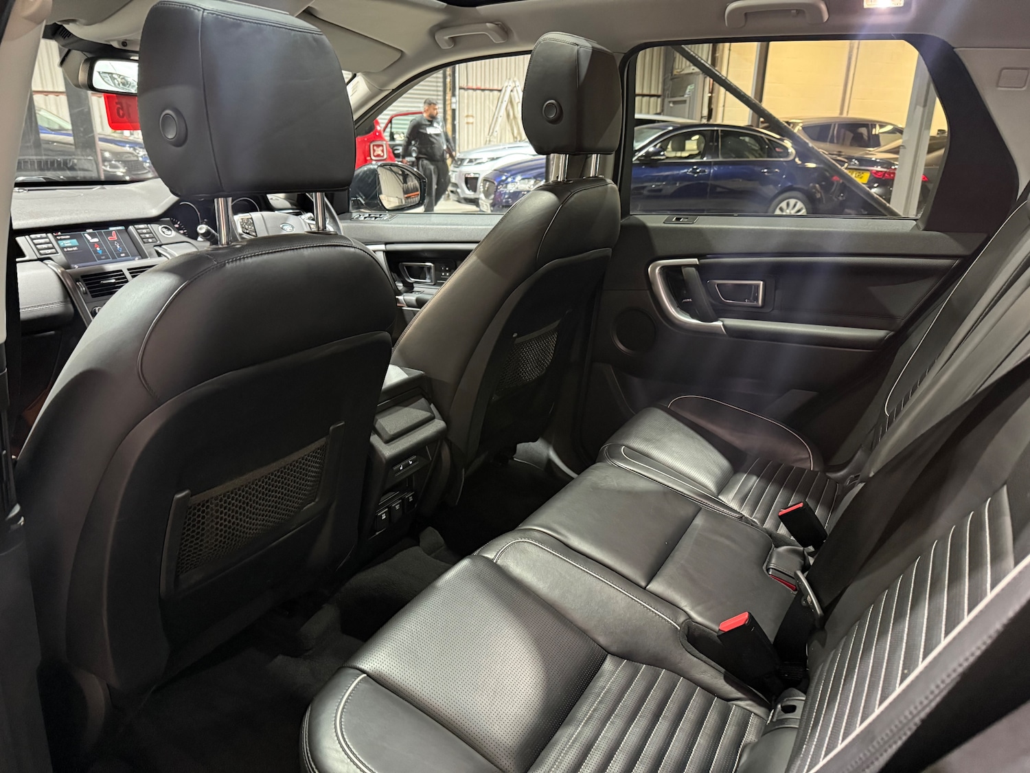 Used Land Rover Discovery Sport 2017 for sale - 76623761: Photo 15