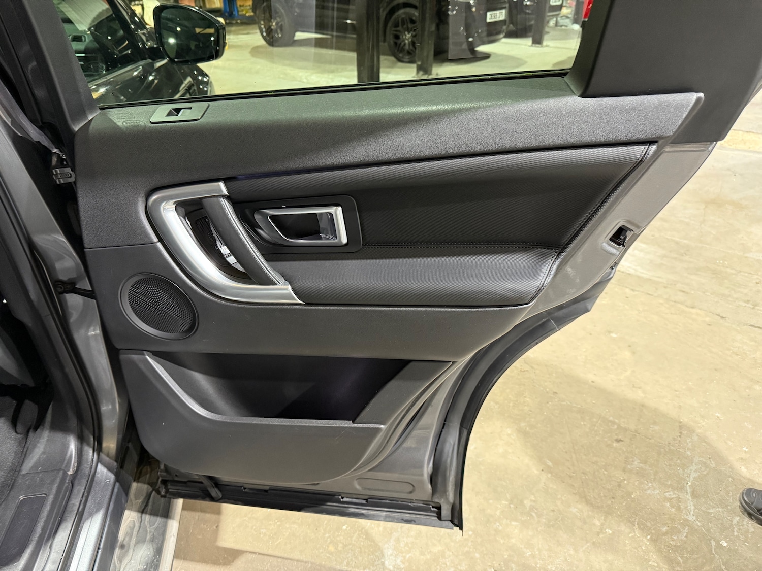 Used Land Rover Discovery Sport 2017 for sale - 76623761: Photo 21