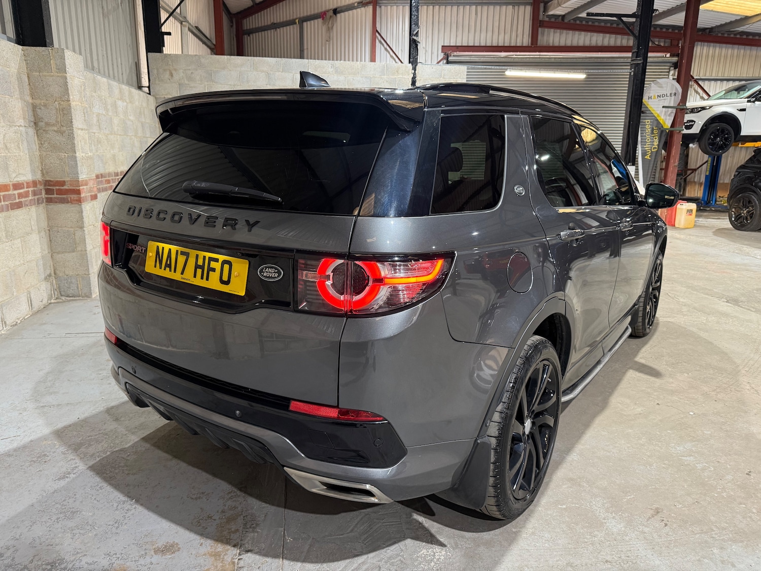 Used Land Rover Discovery Sport 2017 for sale - 76623761: Photo 3