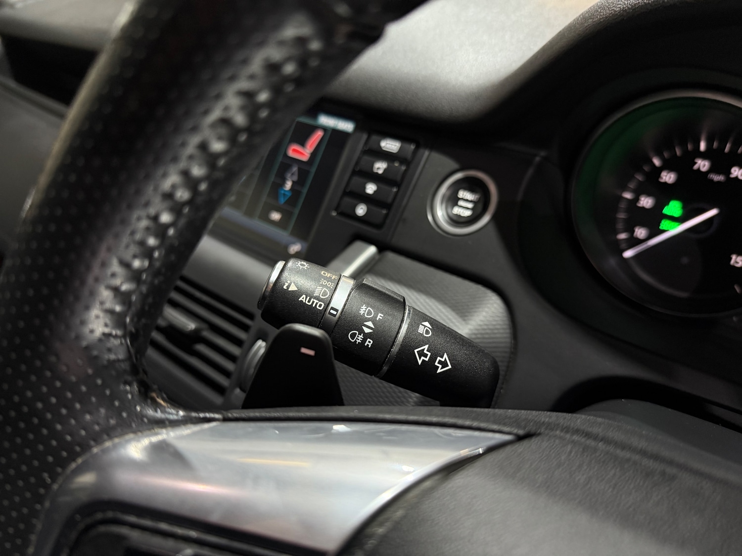 Used Land Rover Discovery Sport 2017 for sale - 76623761: Photo 37