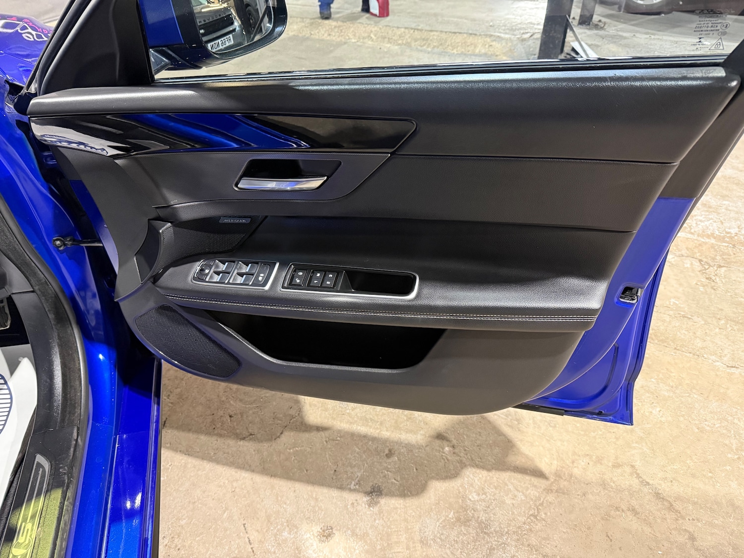 Used Jaguar XF 2016 for sale - 77327244: Photo 22