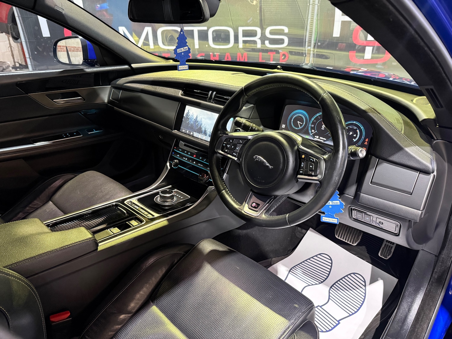 Used Jaguar XF 2016 for sale - 77327244: Photo 25