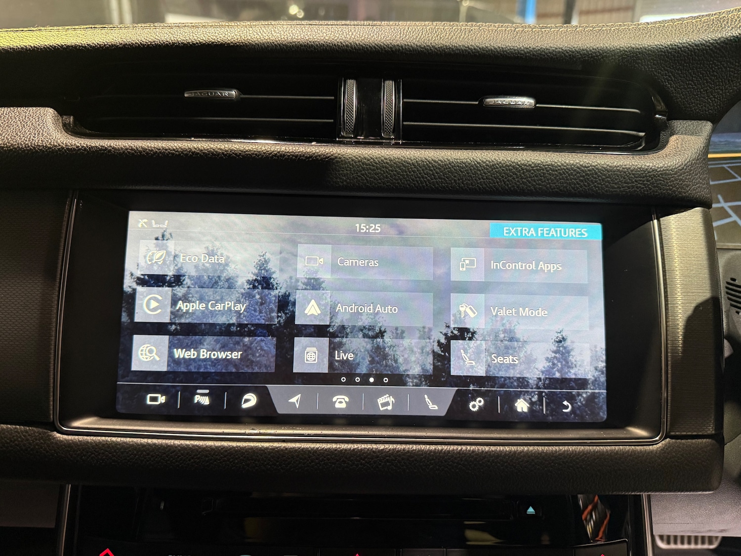 Used Jaguar XF 2016 for sale - 77327244: Photo 37