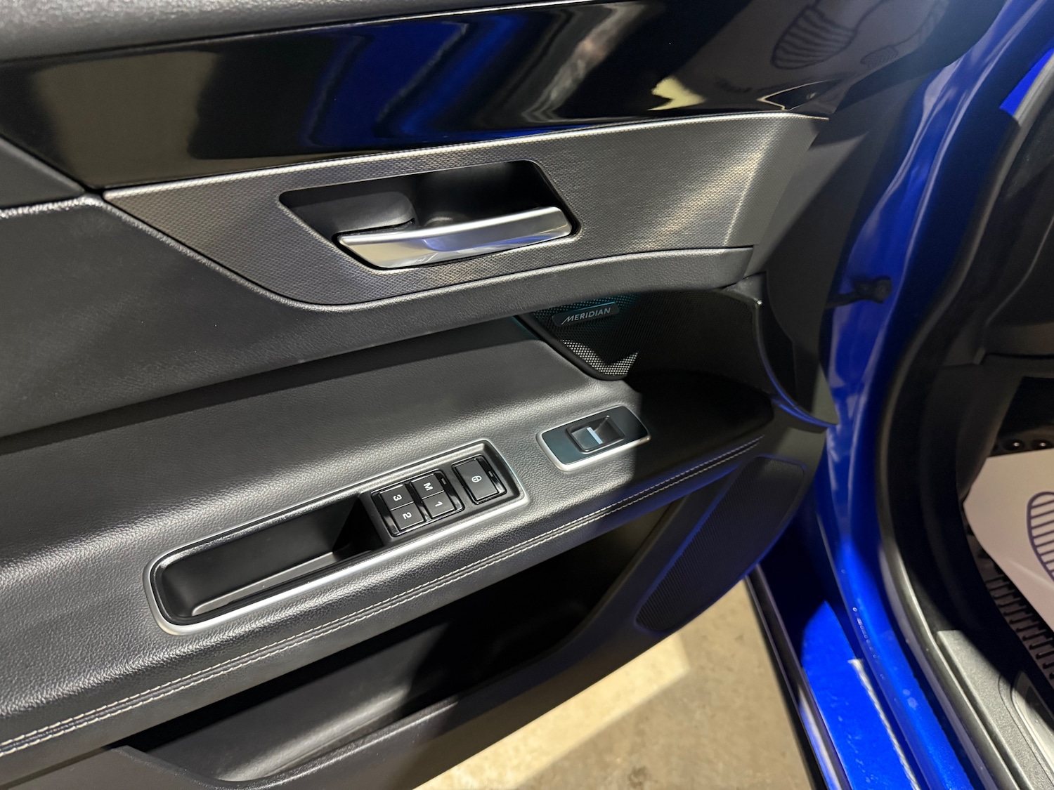 Used Jaguar XF 2016 for sale - 77327244: Photo 8