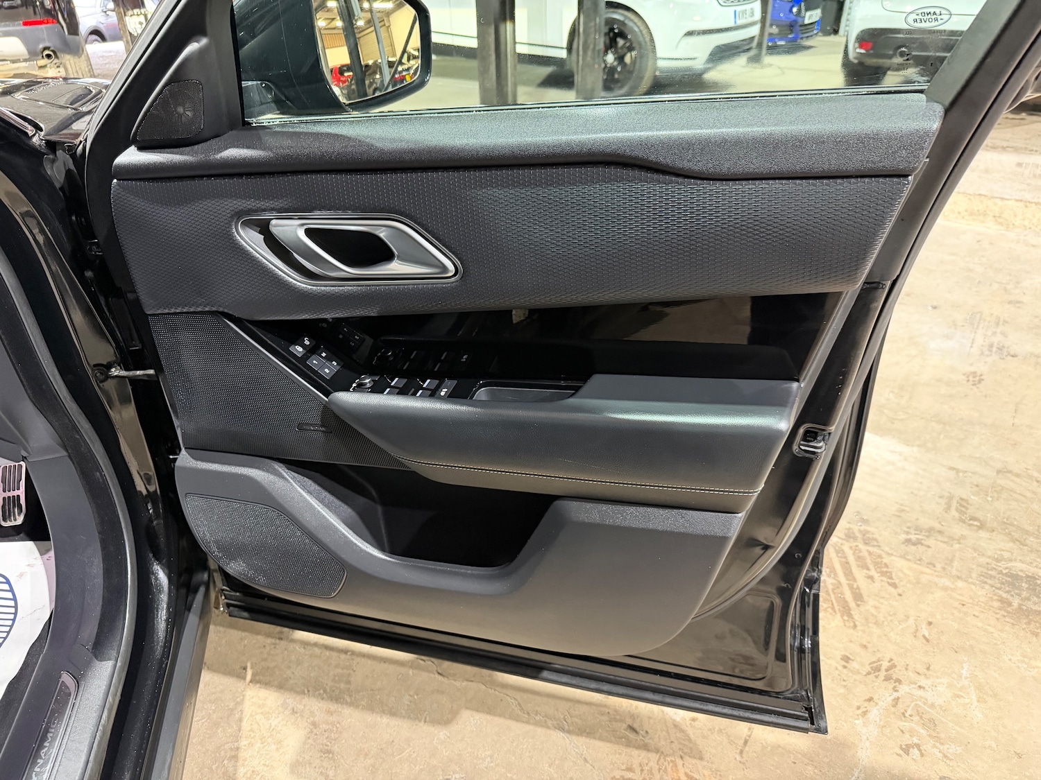 Used Land Rover Range Rover Velar 2018 for sale - 77056245: Photo 24