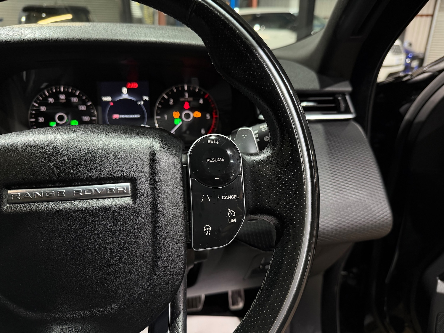 Used Land Rover Range Rover Velar 2018 for sale - 77056245: Photo 33