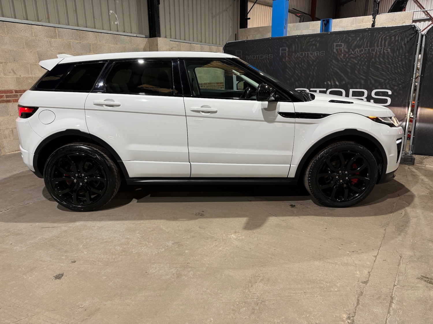 Used Land Rover Range Rover Evoque 2018 for sale - 77885531: Photo 3