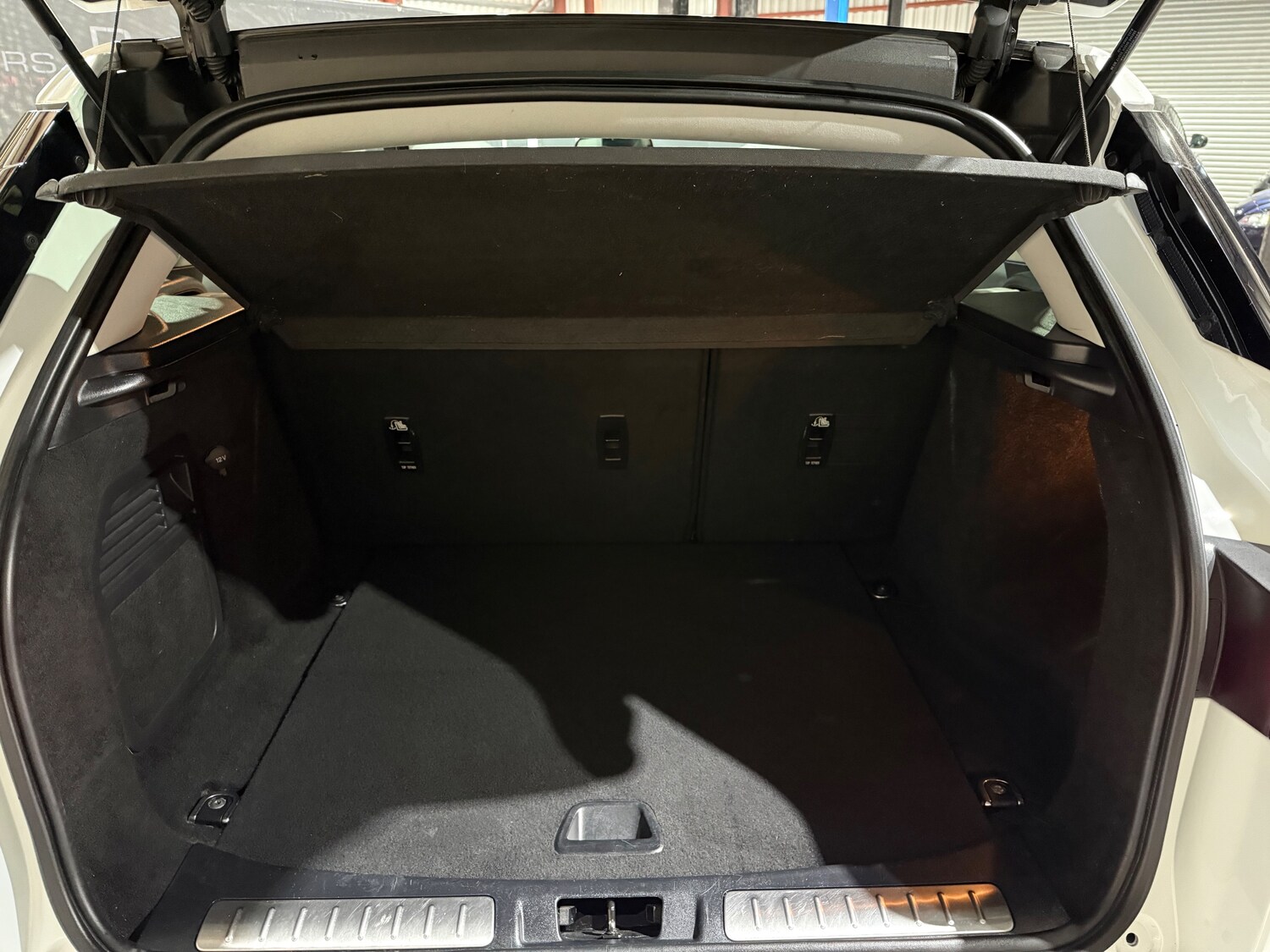 Used Land Rover Range Rover Evoque 2018 for sale - 77885531: Photo 32