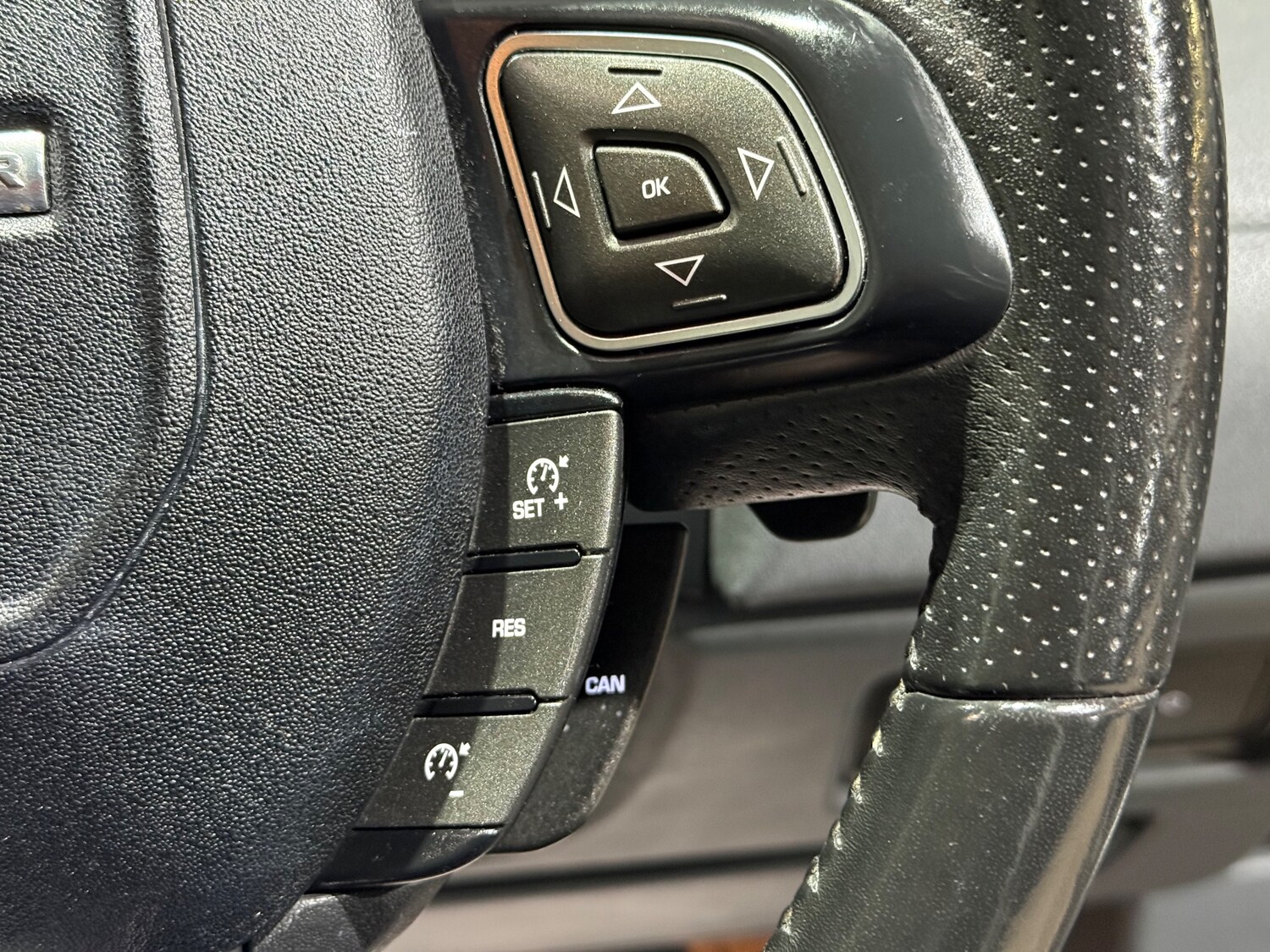 Used Land Rover Range Rover Evoque 2018 for sale - 77885531: Photo 44