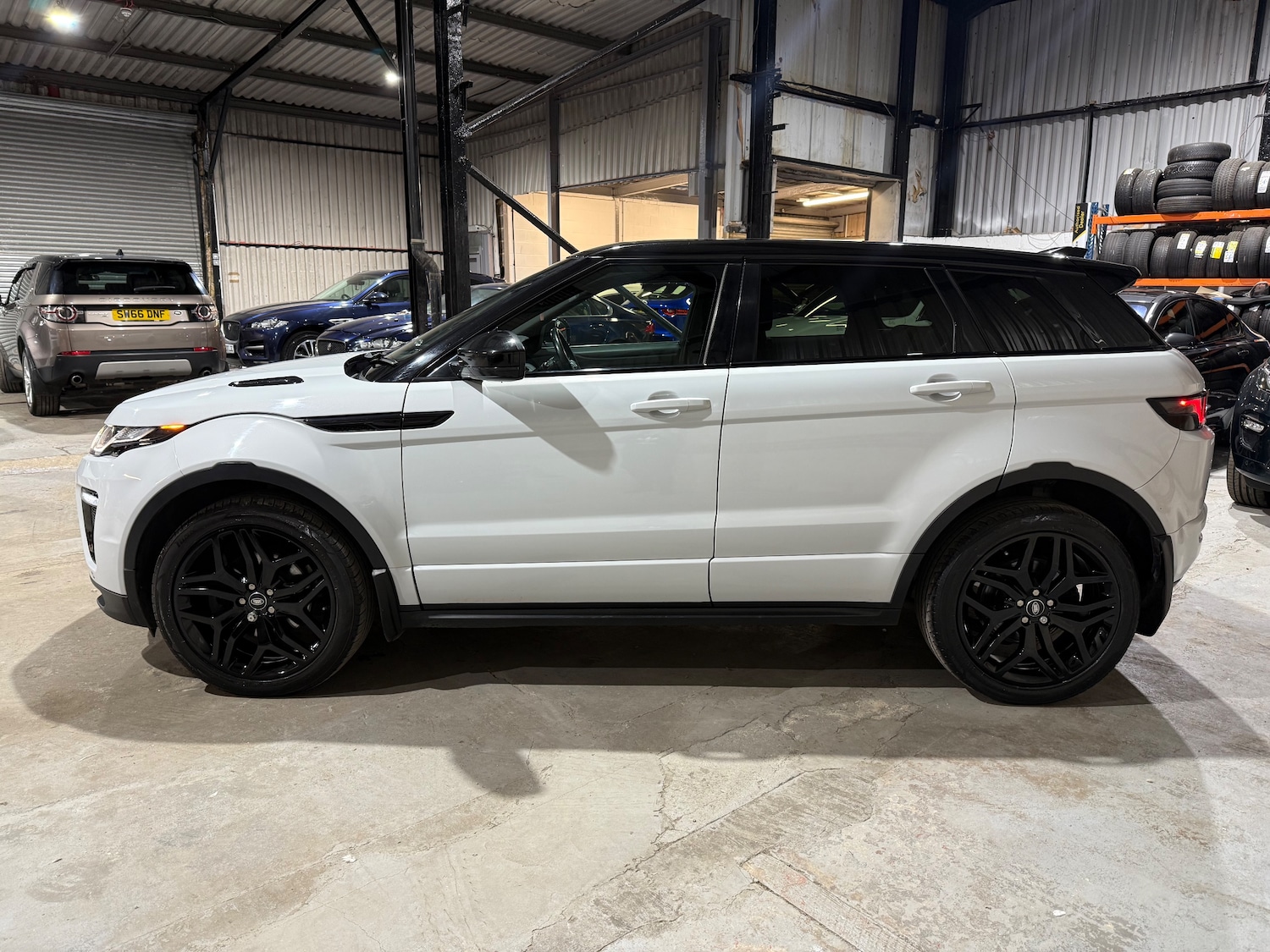 Used Land Rover Range Rover Evoque 2017 for sale - 76445599: Photo 5