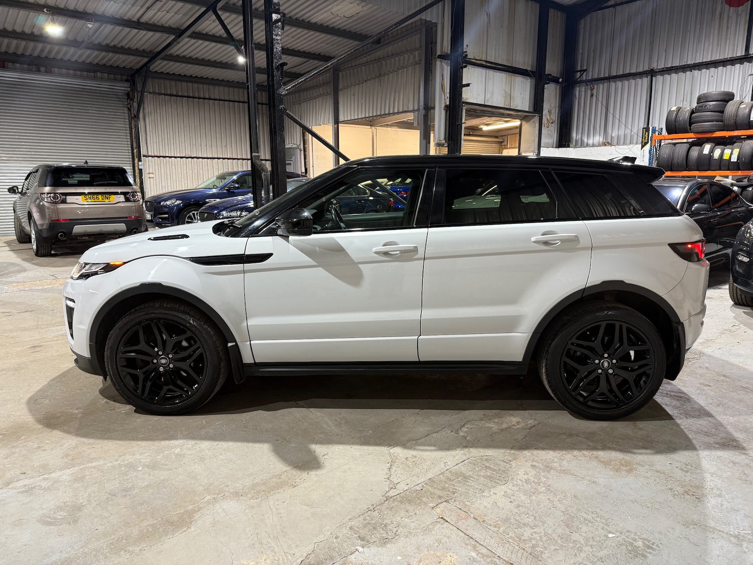 Used Land Rover Range Rover Evoque 2017 for sale - 76445599: Photo 6