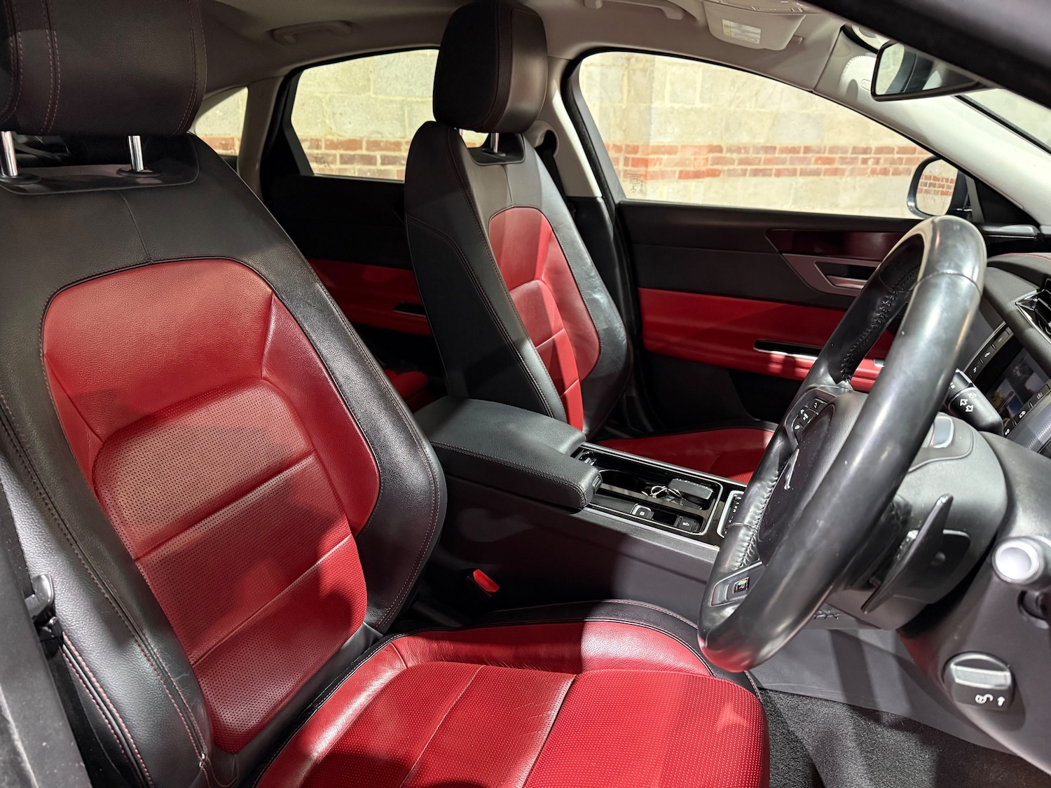 Used Jaguar XF 2016 for sale - 77262884: Photo 24