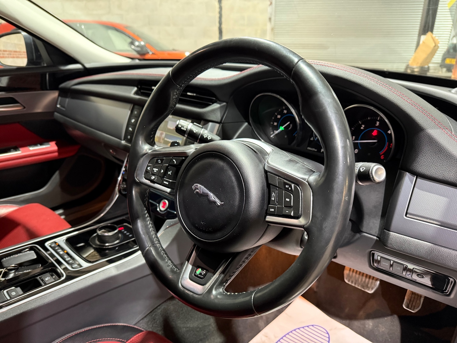 Used Jaguar XF 2016 for sale - 77262884: Photo 26