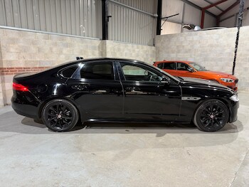 Used Jaguar XF 2016 for sale - 77262884: Photo