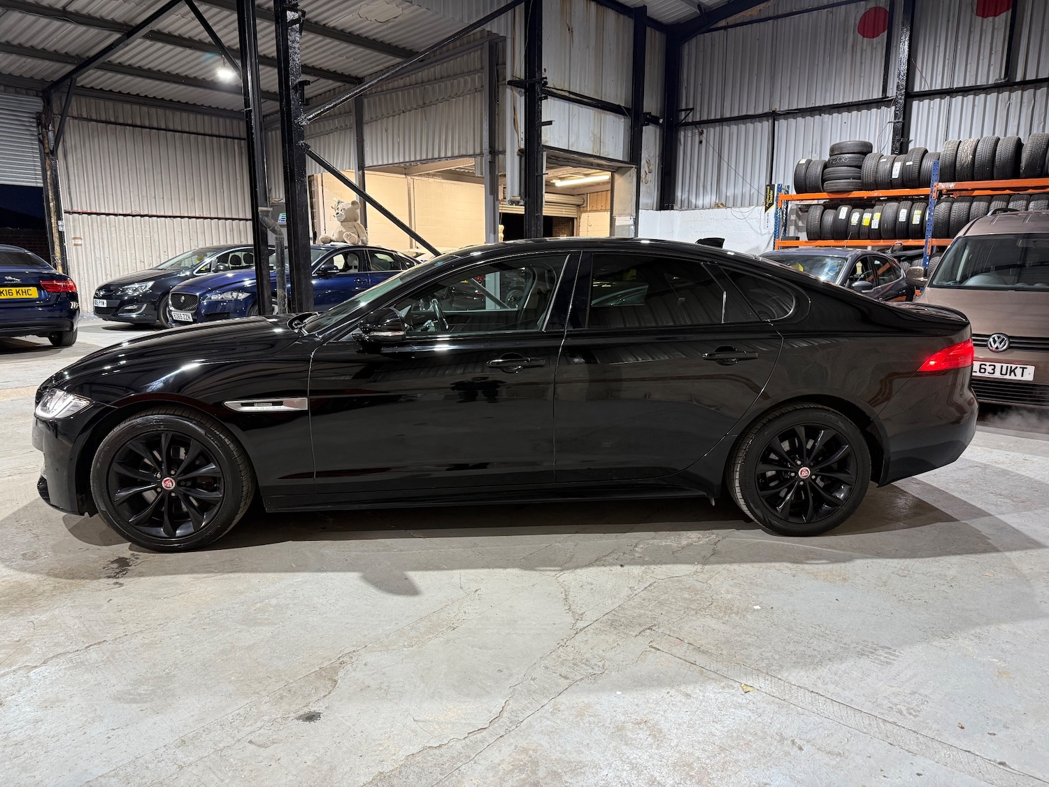 Used Jaguar XF 2016 for sale - 77262884: Photo 5