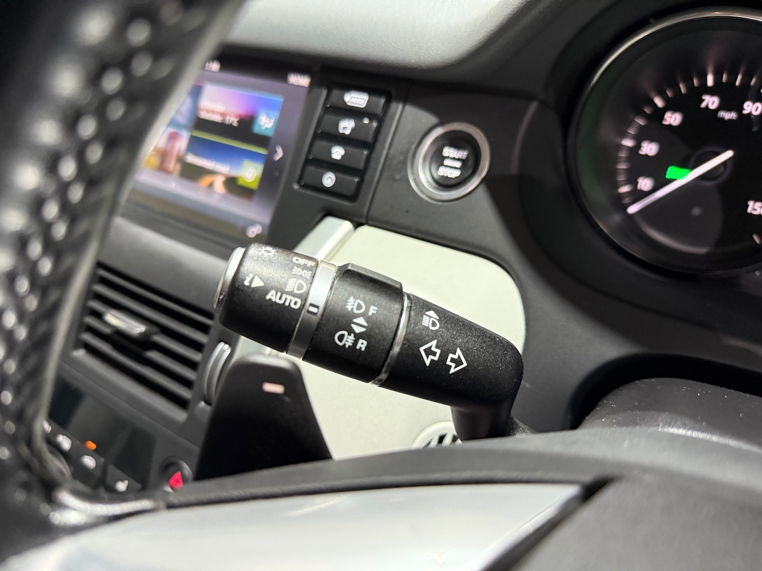 Used Land Rover Discovery Sport 2017 for sale - 76125491: Photo 38