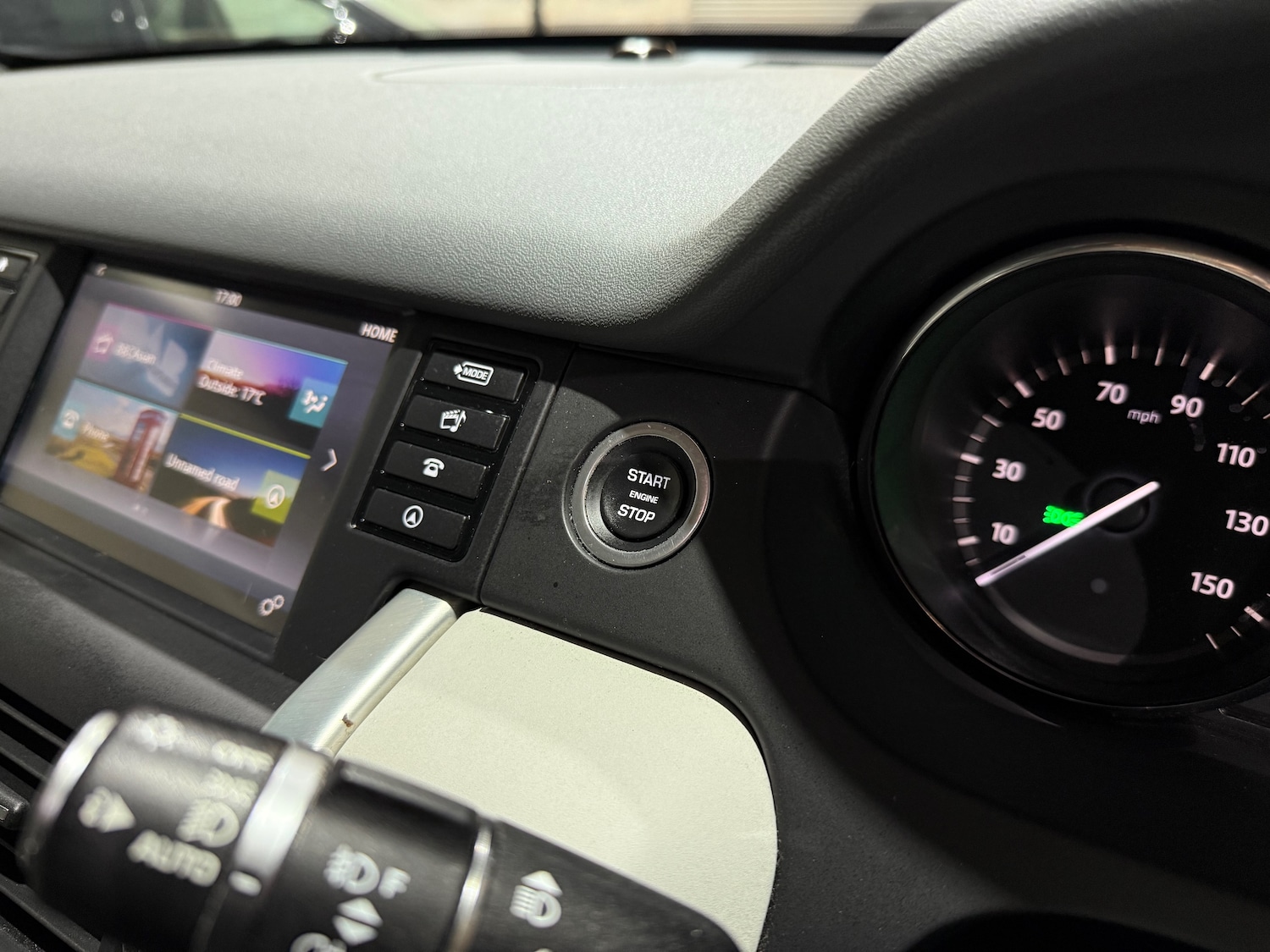 Used Land Rover Discovery Sport 2017 for sale - 76125491: Photo 40