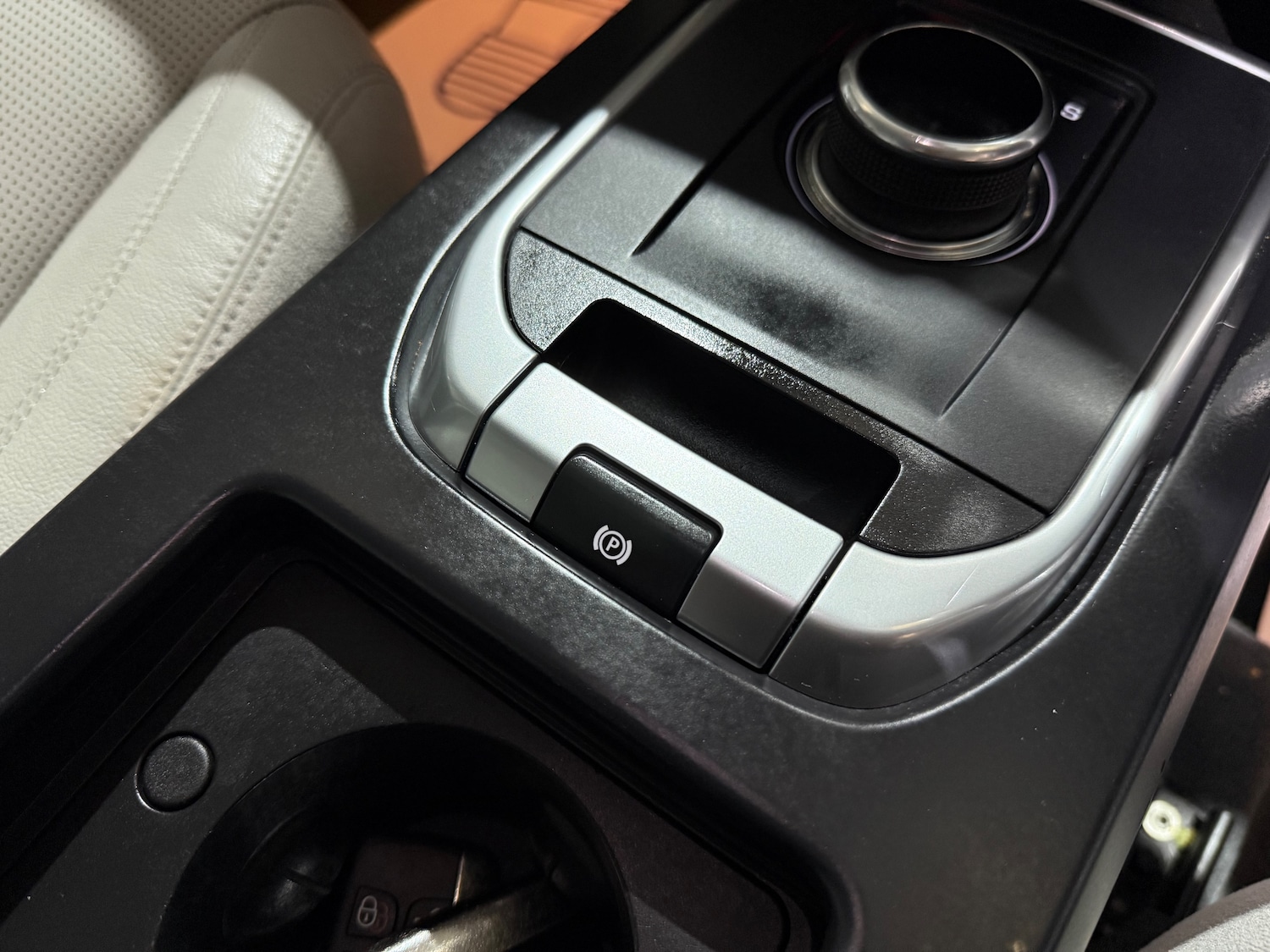 Used Land Rover Discovery Sport 2017 for sale - 76125491: Photo 44