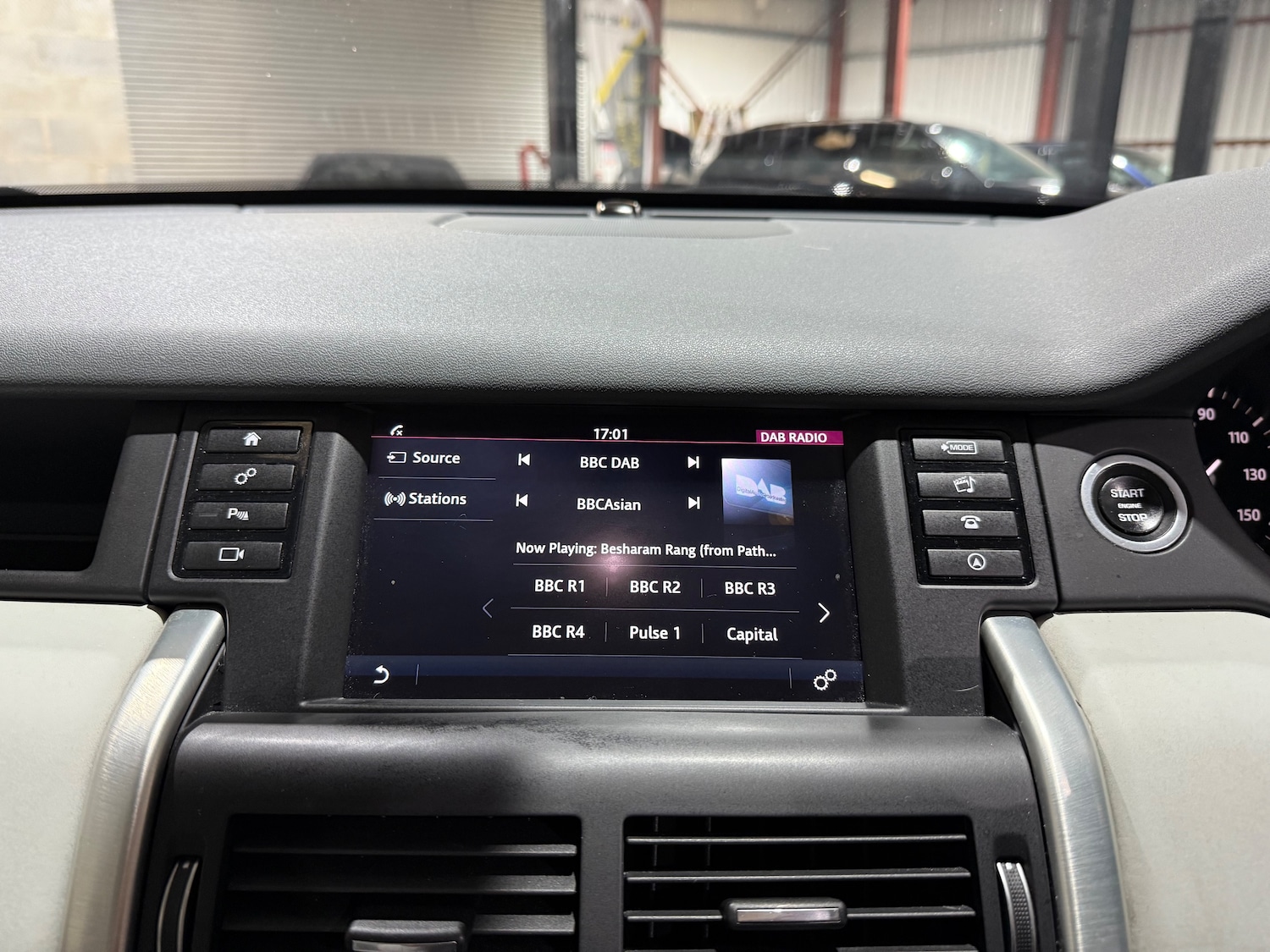 Used Land Rover Discovery Sport 2017 for sale - 76125491: Photo 47