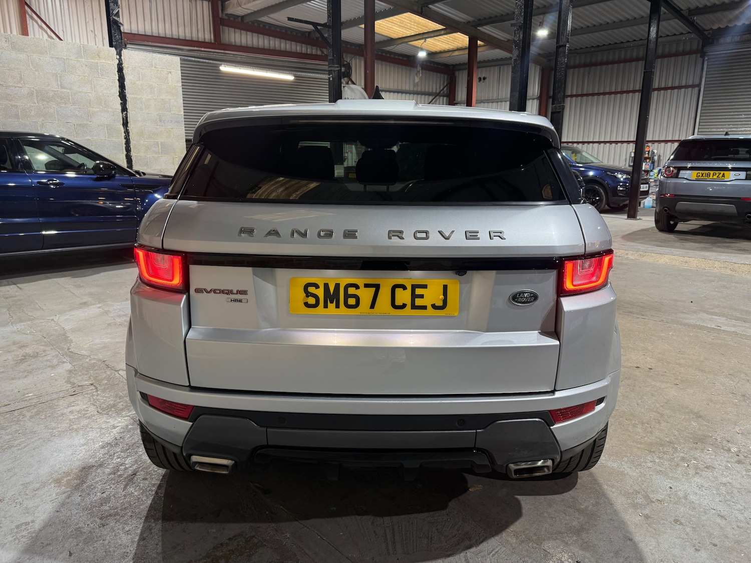 Used Land Rover Range Rover Evoque 2017 for sale - 76273825: Photo 4