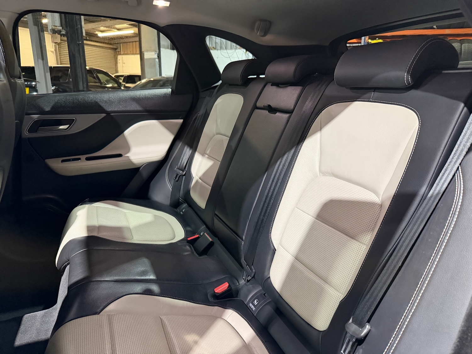 Used Jaguar F-Pace 2016 for sale - 78107092: Photo 16