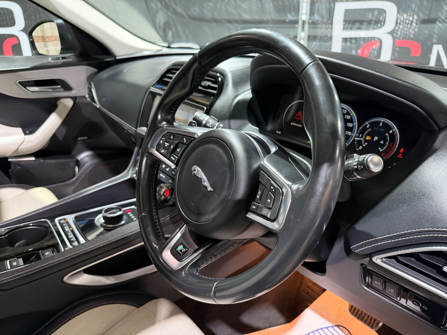 Used Jaguar F-Pace 2016 for sale - 78107092: Photo 26