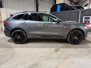 Used Jaguar F-Pace 2016 for sale - 78107092: Photo