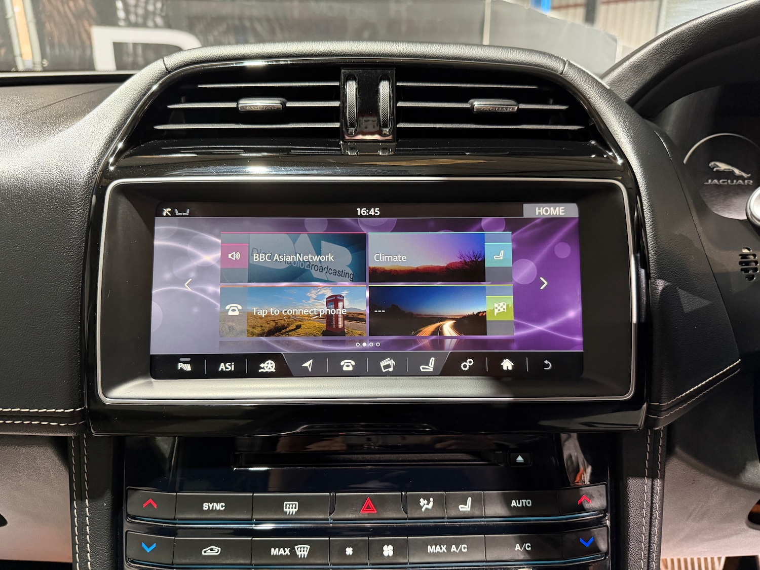 Used Jaguar F-Pace 2016 for sale - 78107092: Photo 38