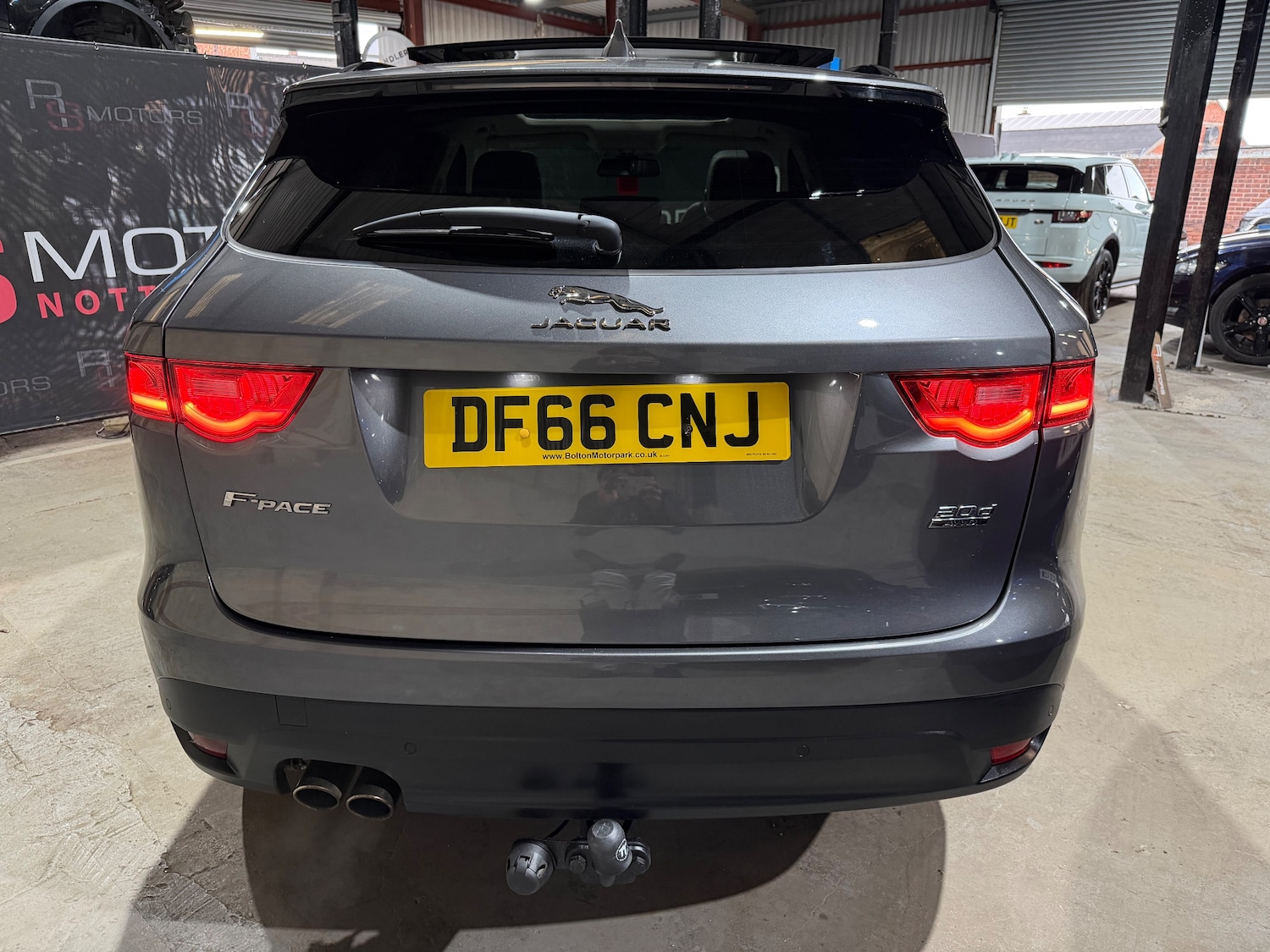 Used Jaguar F-Pace 2016 for sale - 78107092: Photo 4