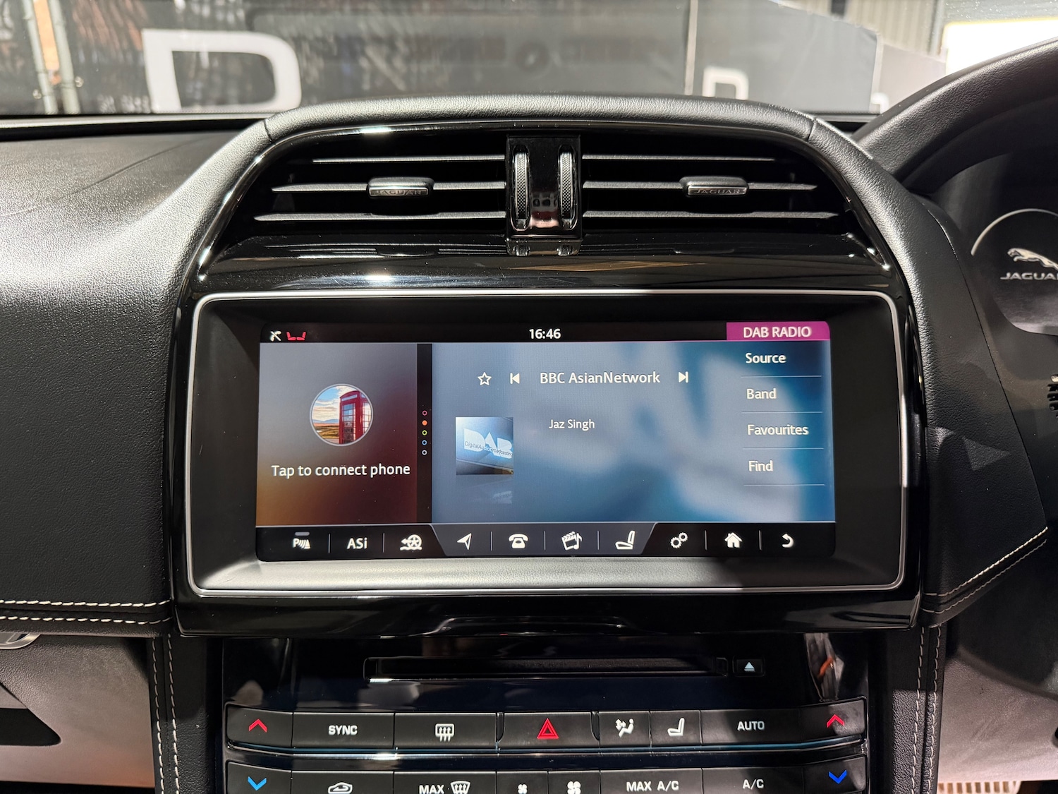 Used Jaguar F-Pace 2016 for sale - 78107092: Photo 41