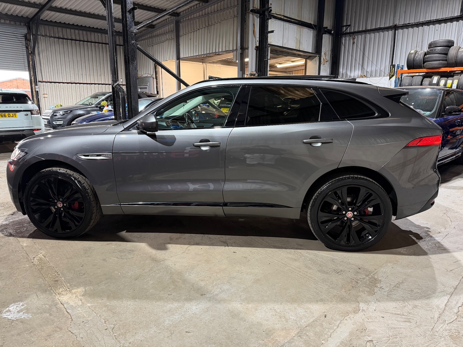 Used Jaguar F-Pace 2016 for sale - 78107092: Photo 5