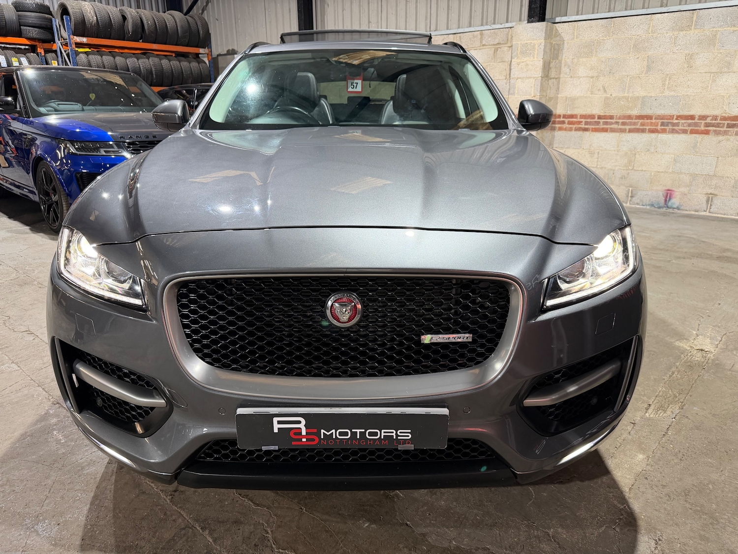 Used Jaguar F-Pace 2016 for sale - 78107092: Photo 6