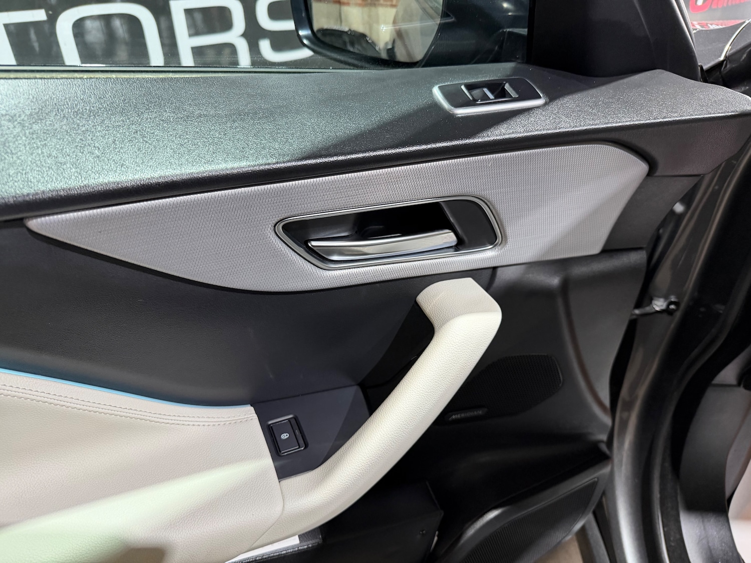 Used Jaguar F-Pace 2016 for sale - 78107092: Photo 8