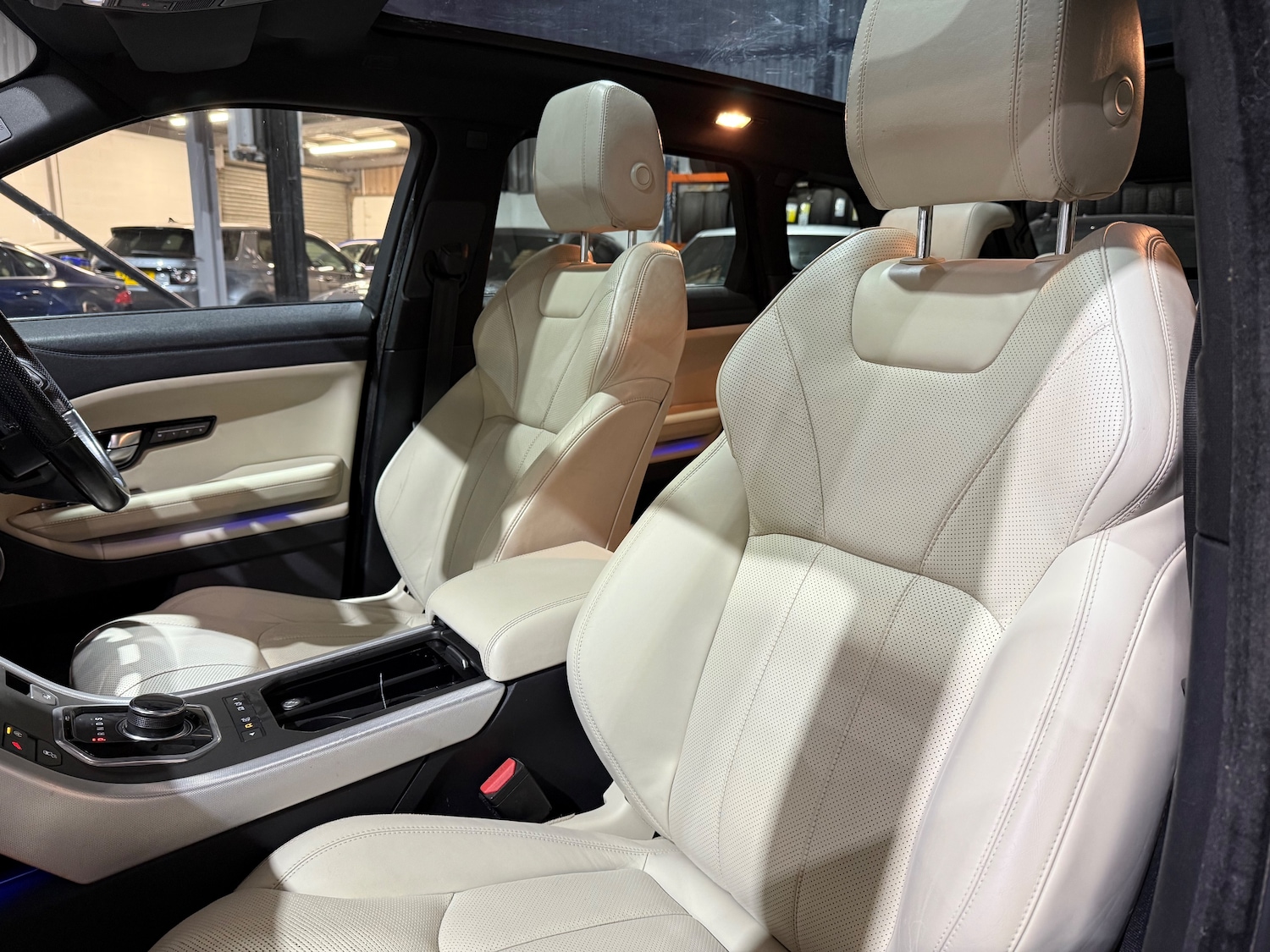 Used Land Rover Range Rover Evoque 2016 for sale - 76351419: Photo 11