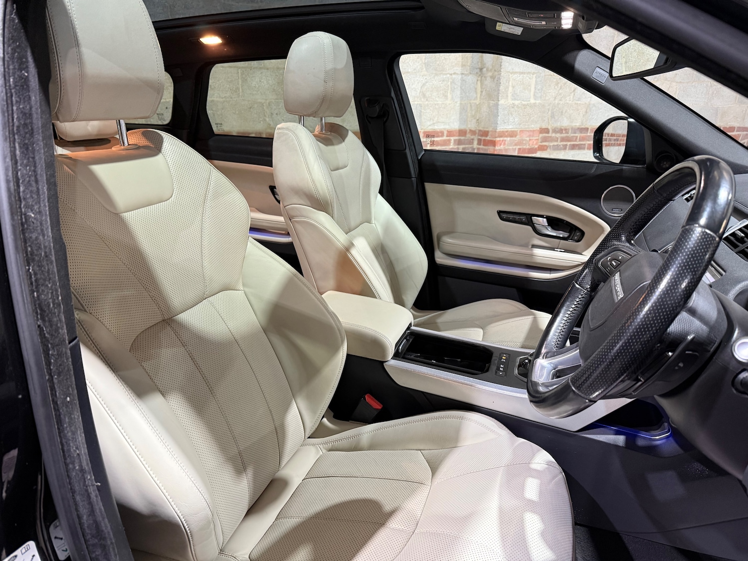 Used Land Rover Range Rover Evoque 2016 for sale - 76351419: Photo 27