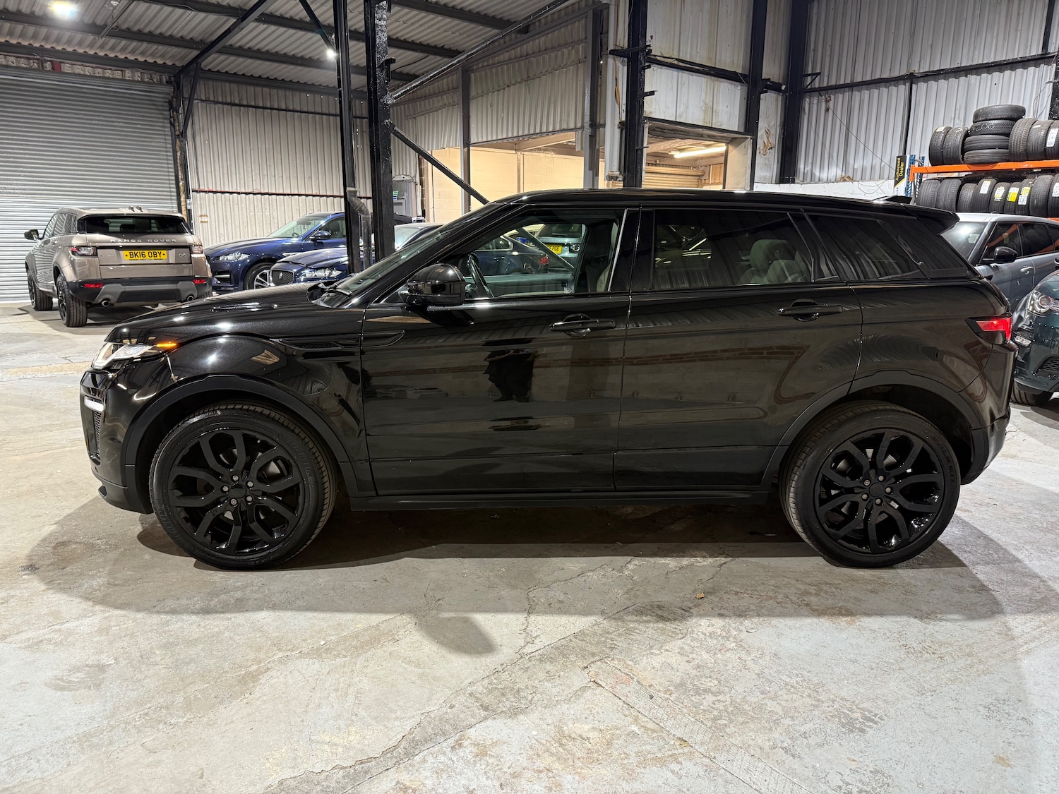 Used Land Rover Range Rover Evoque 2016 for sale - 76351419: Photo 5
