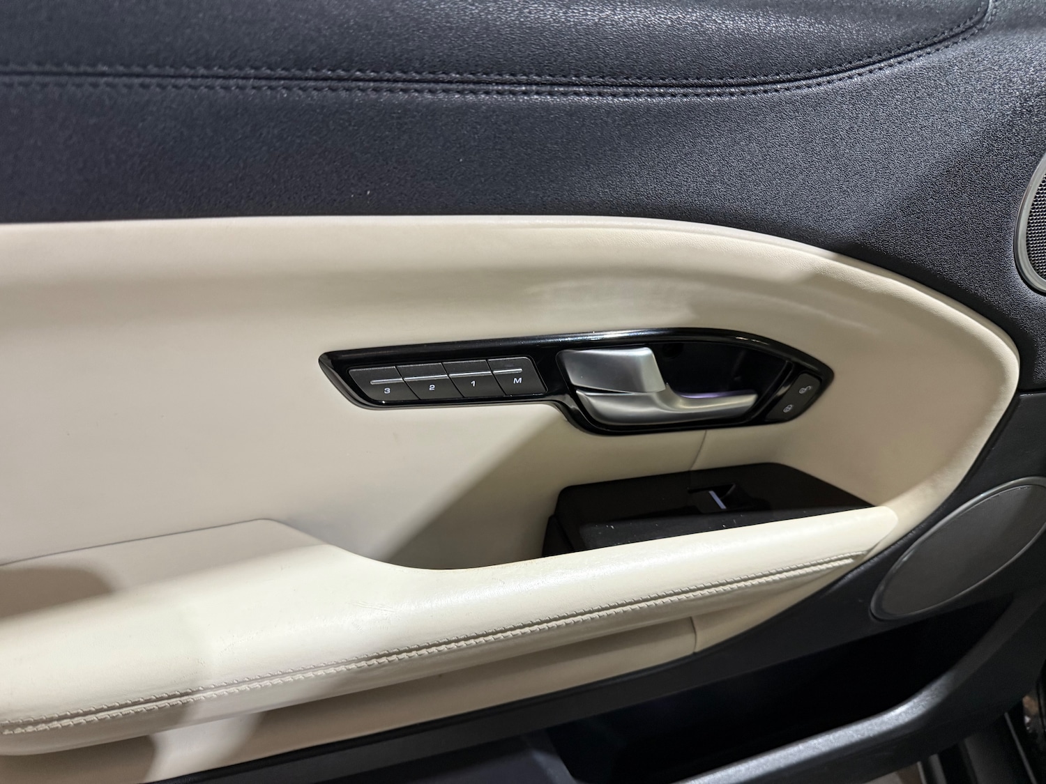 Used Land Rover Range Rover Evoque 2016 for sale - 76351419: Photo 8