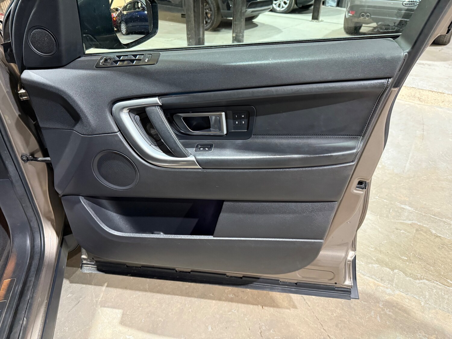 Vehicle 29