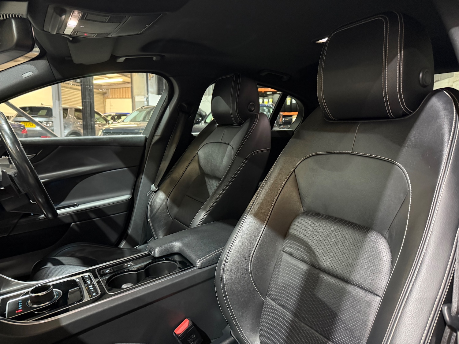 Used Jaguar XE 2017 for sale - 76198126: Photo 10