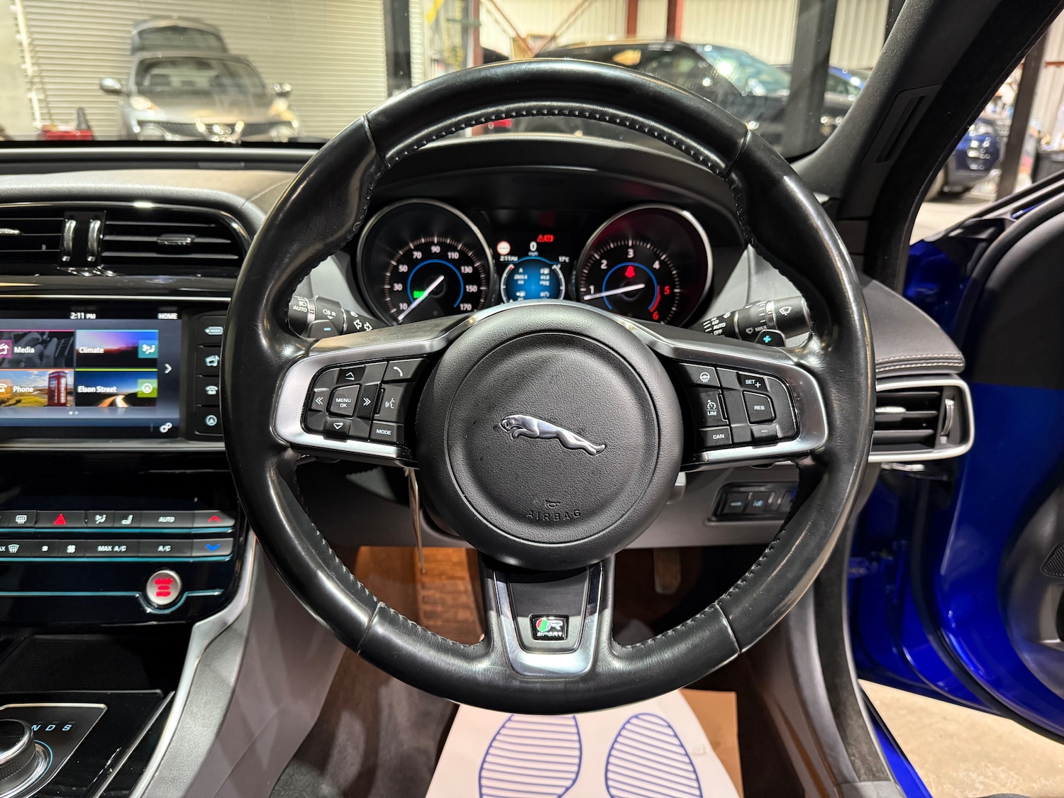 Used Jaguar XE 2017 for sale - 76198126: Photo 29