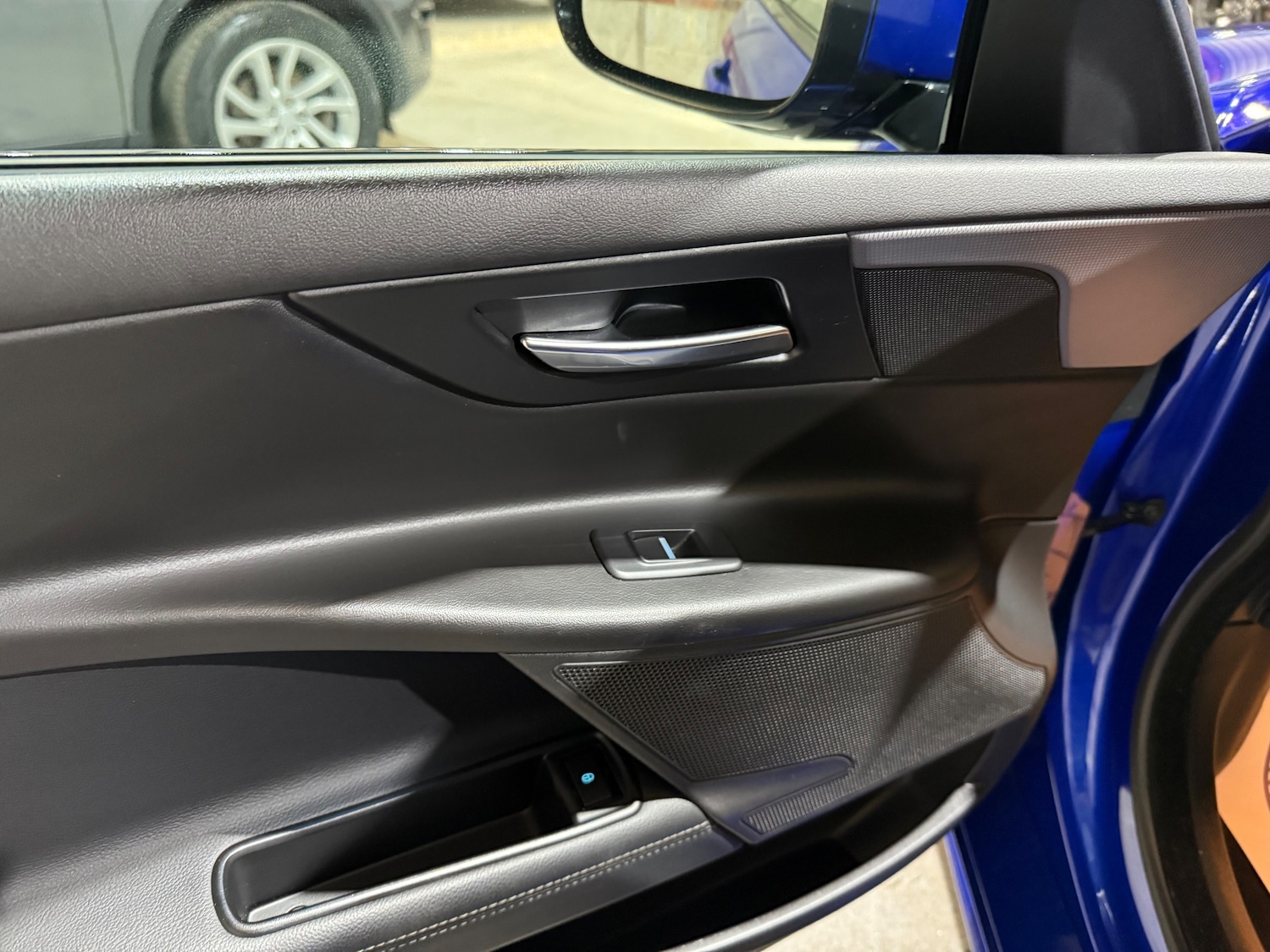 Used Jaguar XE 2017 for sale - 76198126: Photo 8