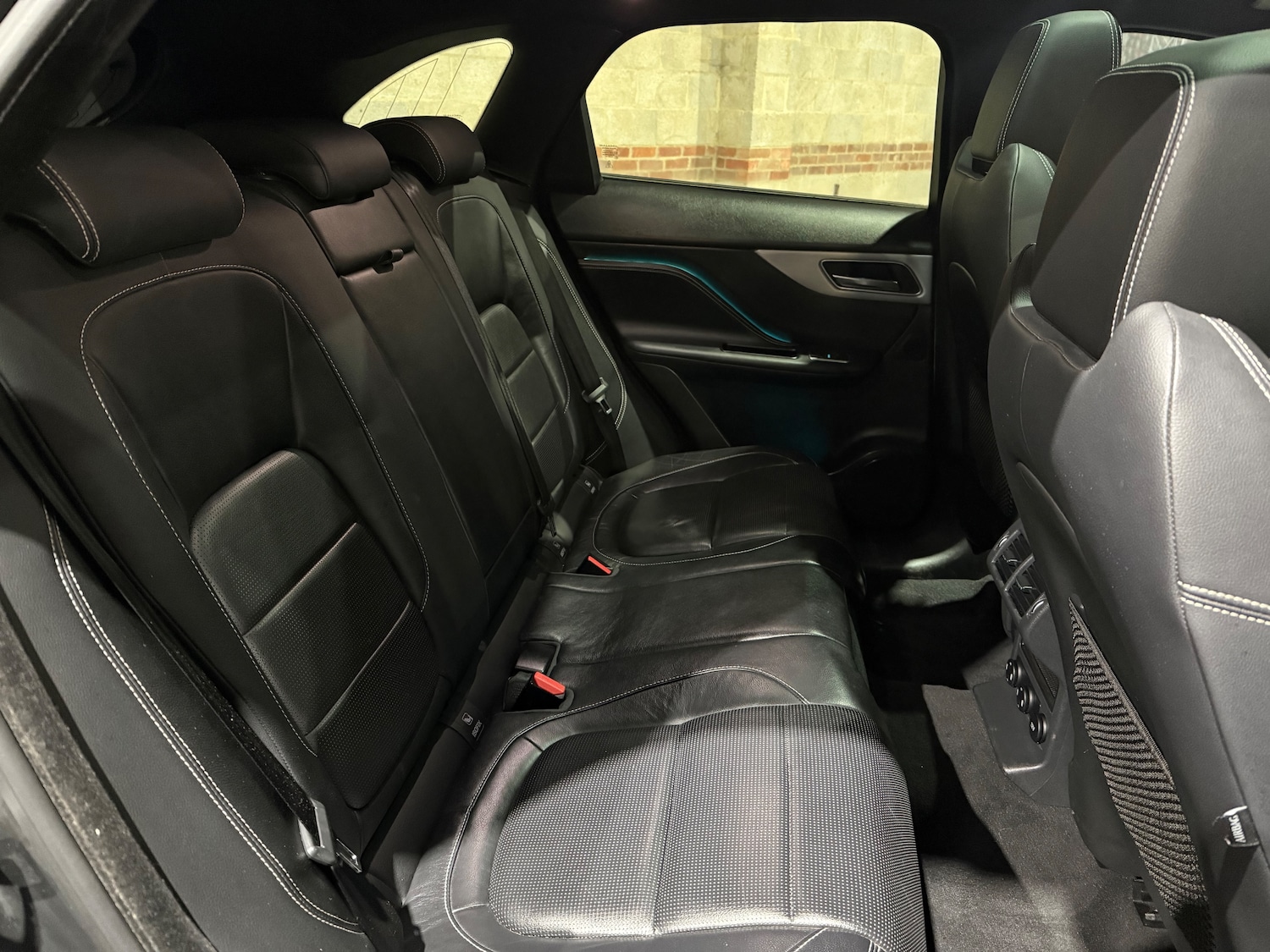 Used Jaguar F-Pace 2017 for sale - 77600549: Photo 32