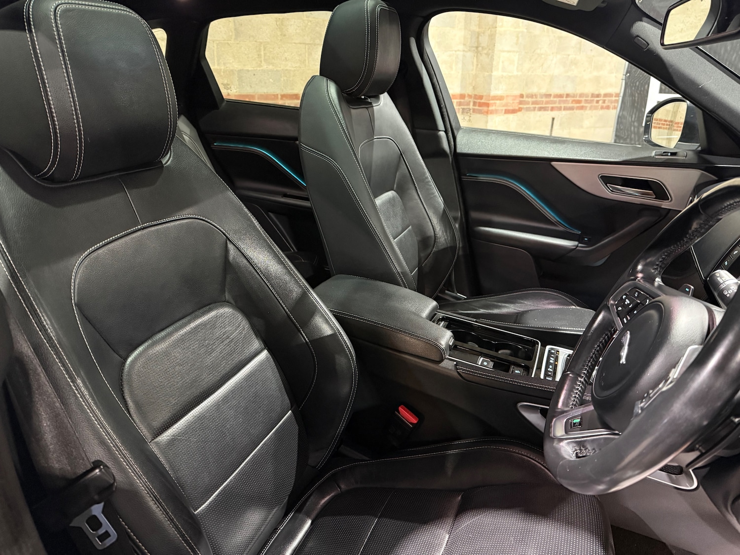 Used Jaguar F-Pace 2017 for sale - 77600549: Photo 35