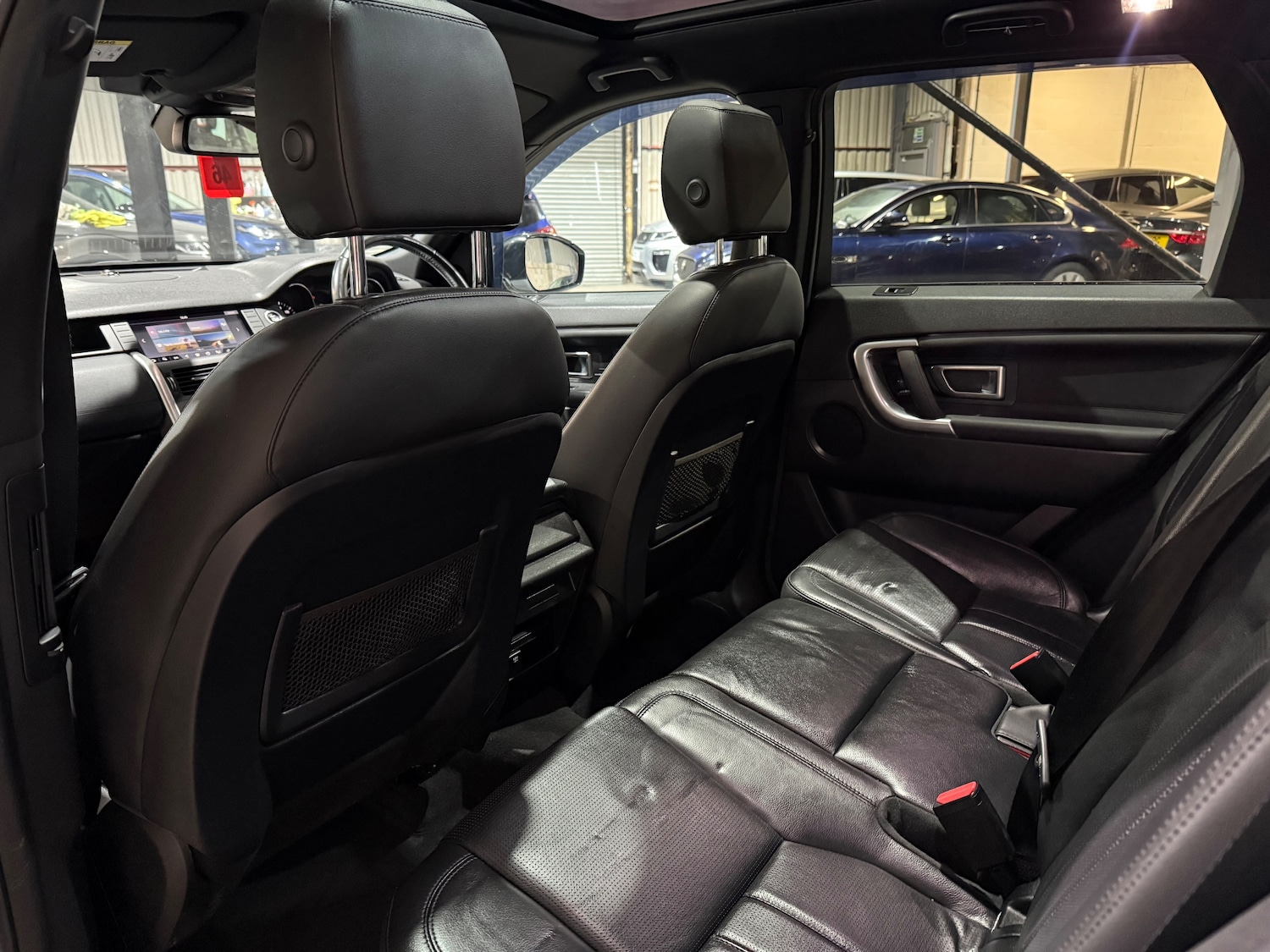 Used Land Rover Discovery Sport 2017 for sale - 76931719: Photo 14