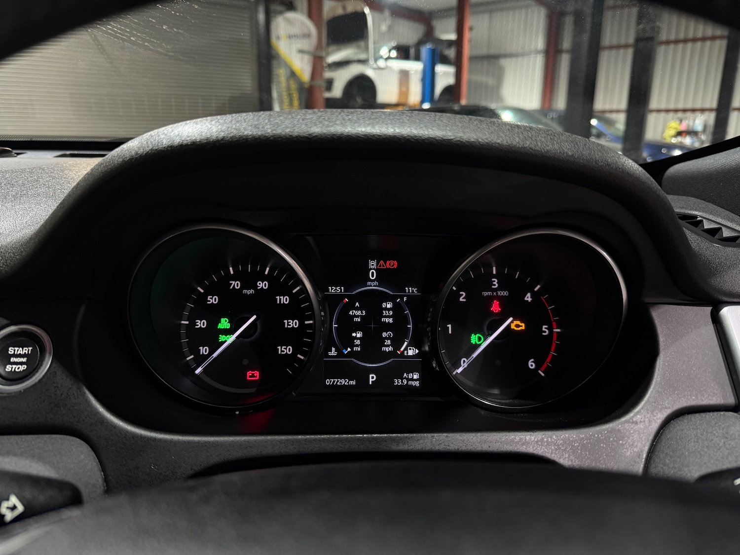 Used Land Rover Discovery Sport 2017 for sale - 76931719: Photo 32