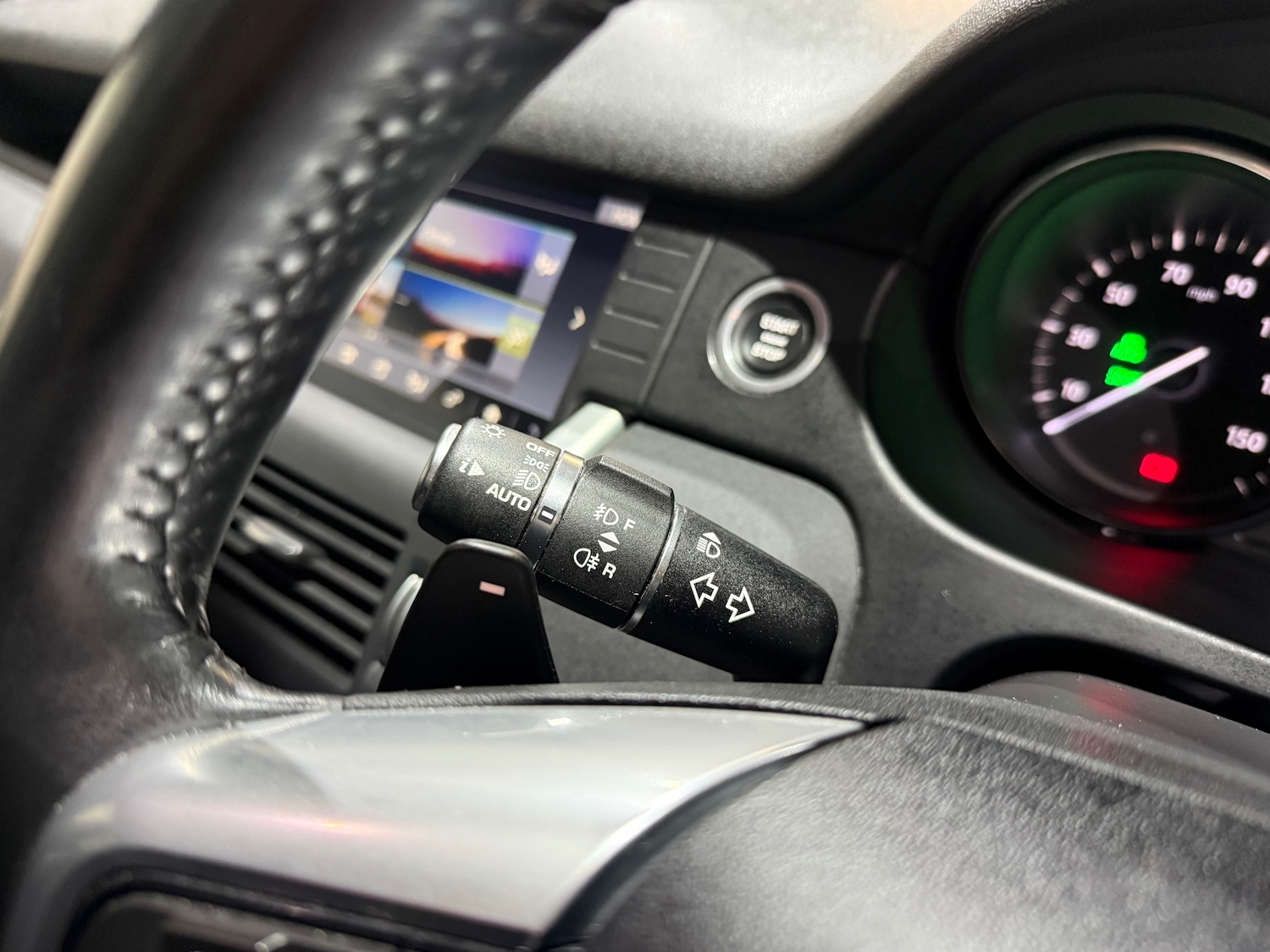 Used Land Rover Discovery Sport 2017 for sale - 76931719: Photo 34